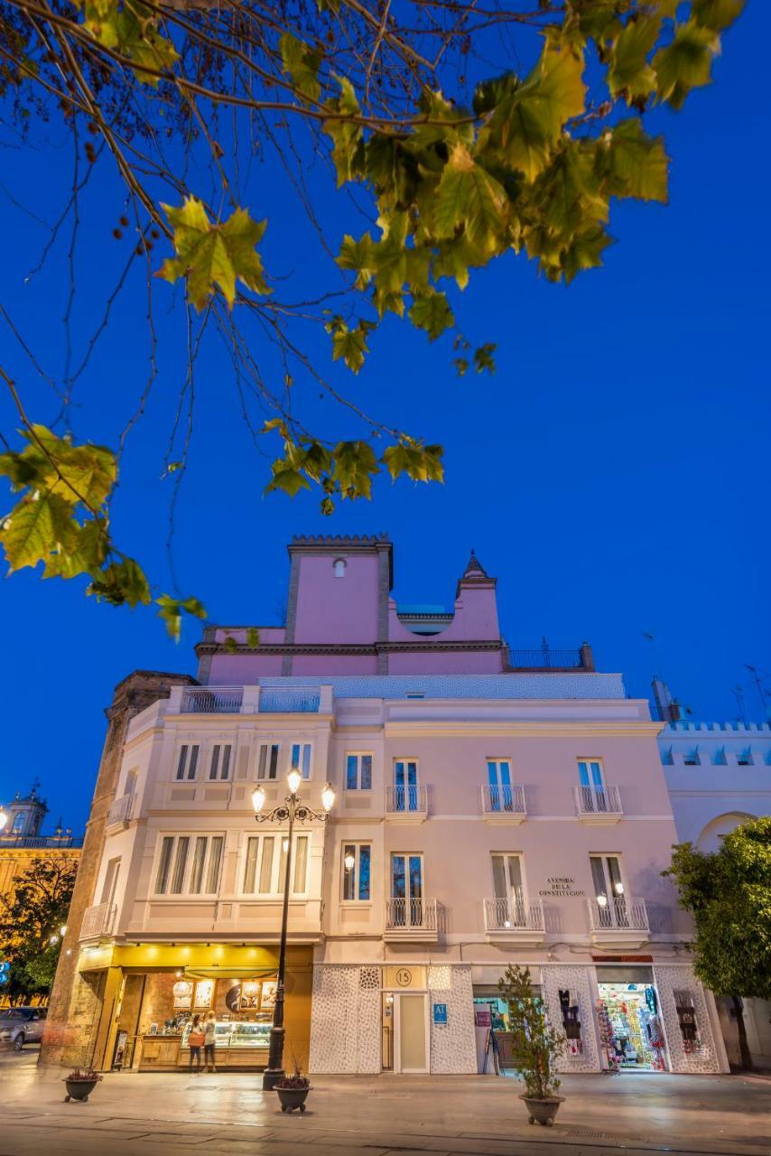 Torre Homenaje Historical Suites Seville Exterior photo